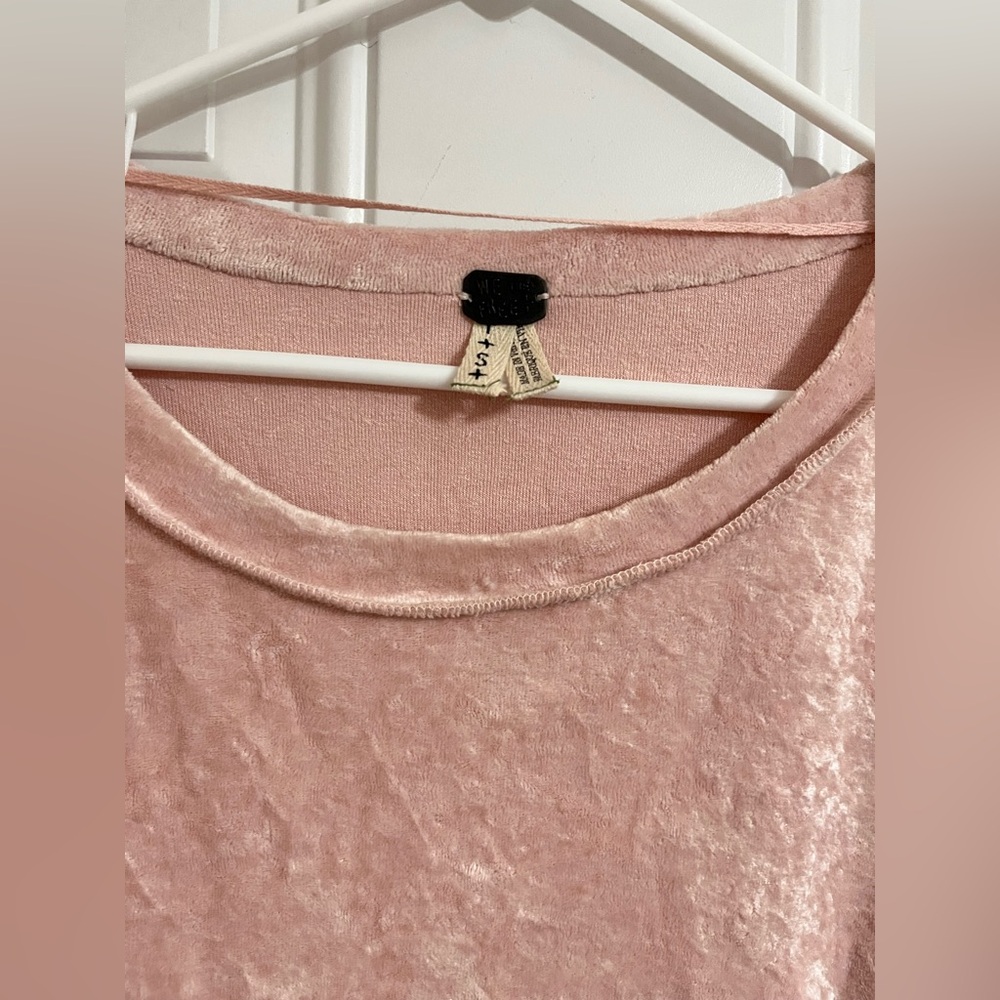 We The Free Women S Oversized Festival Pullover Sweater Velvet Velour Pink Boho - Picture 3 of 8